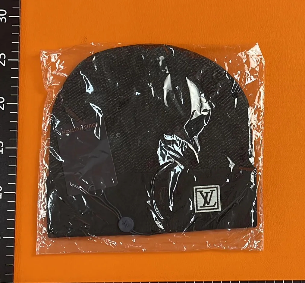 Lv beanie – Bild 1