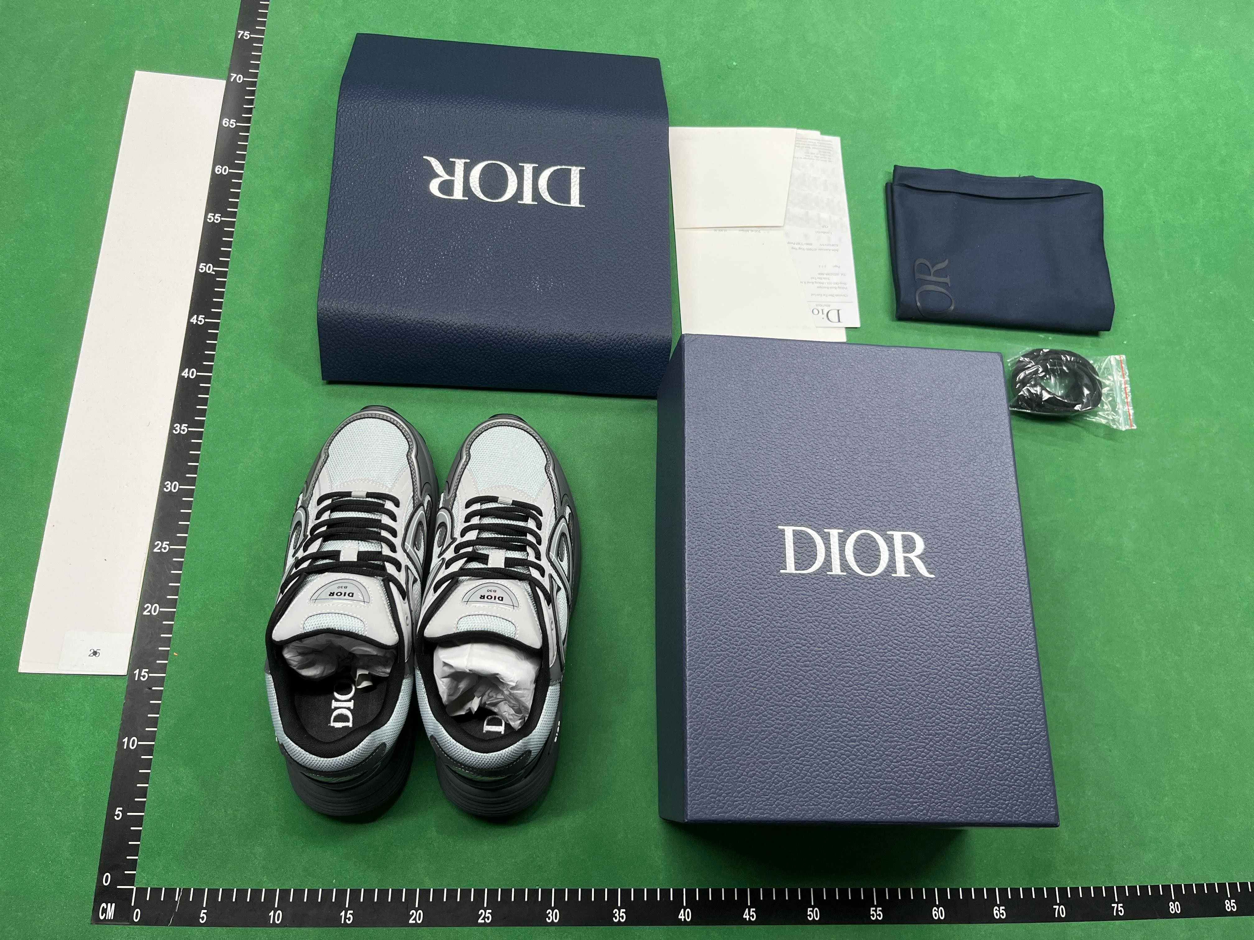 Dior B30 1:1 – Bild 1