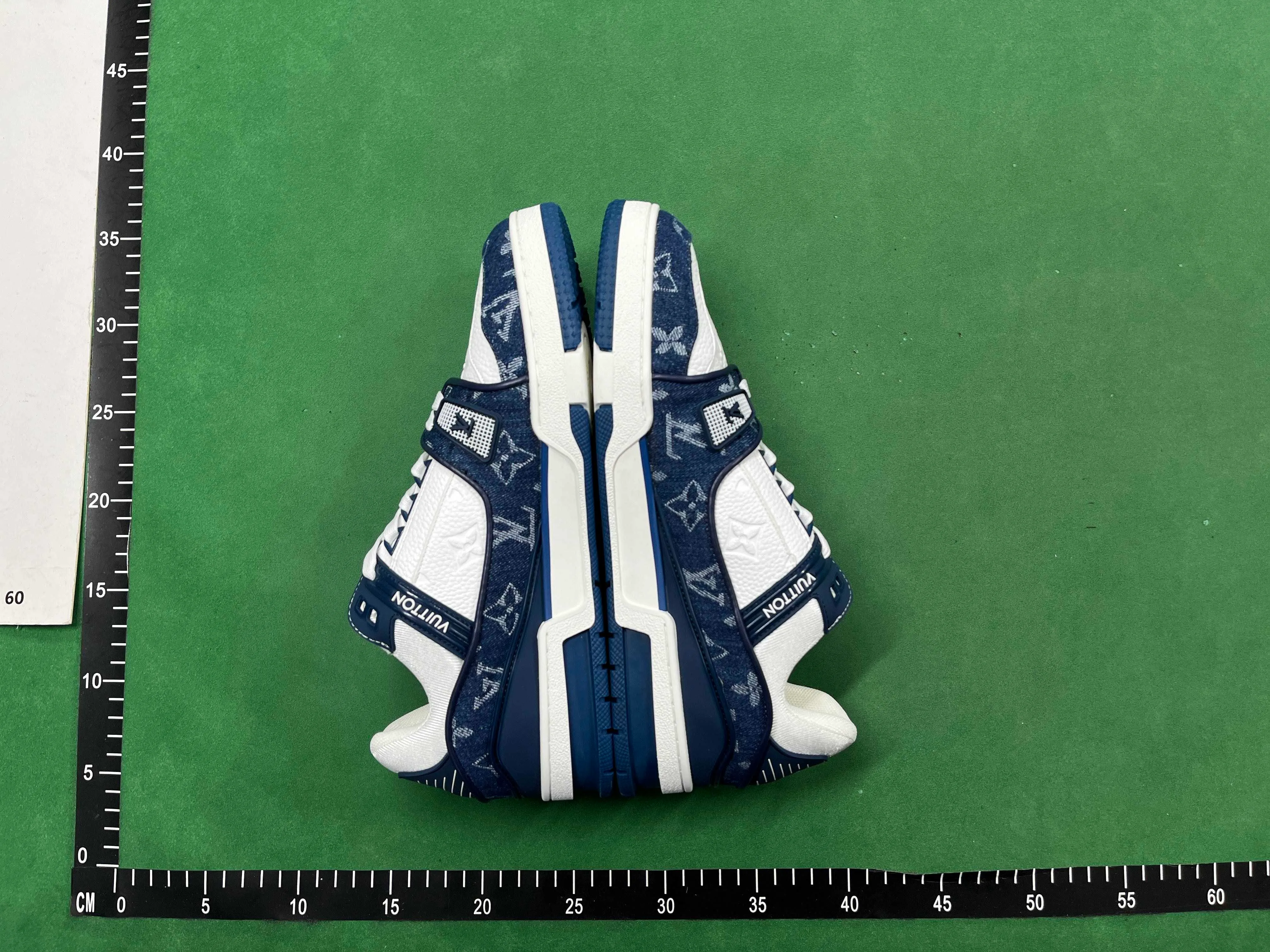 budget lv trainers – Bild 1