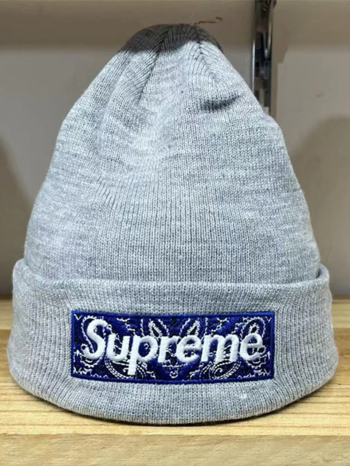 Supreme box logo beanies – Bild 1