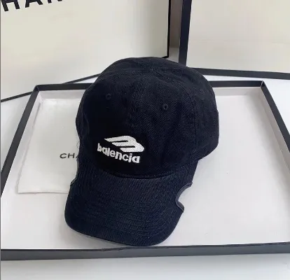 Balenciaga caps – Bild 1