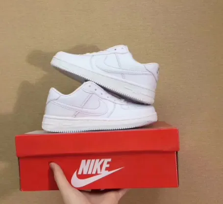 NIKE AIR FORCE 1 BUDGET 8 COLOURWAYS – Vorschaubild 2