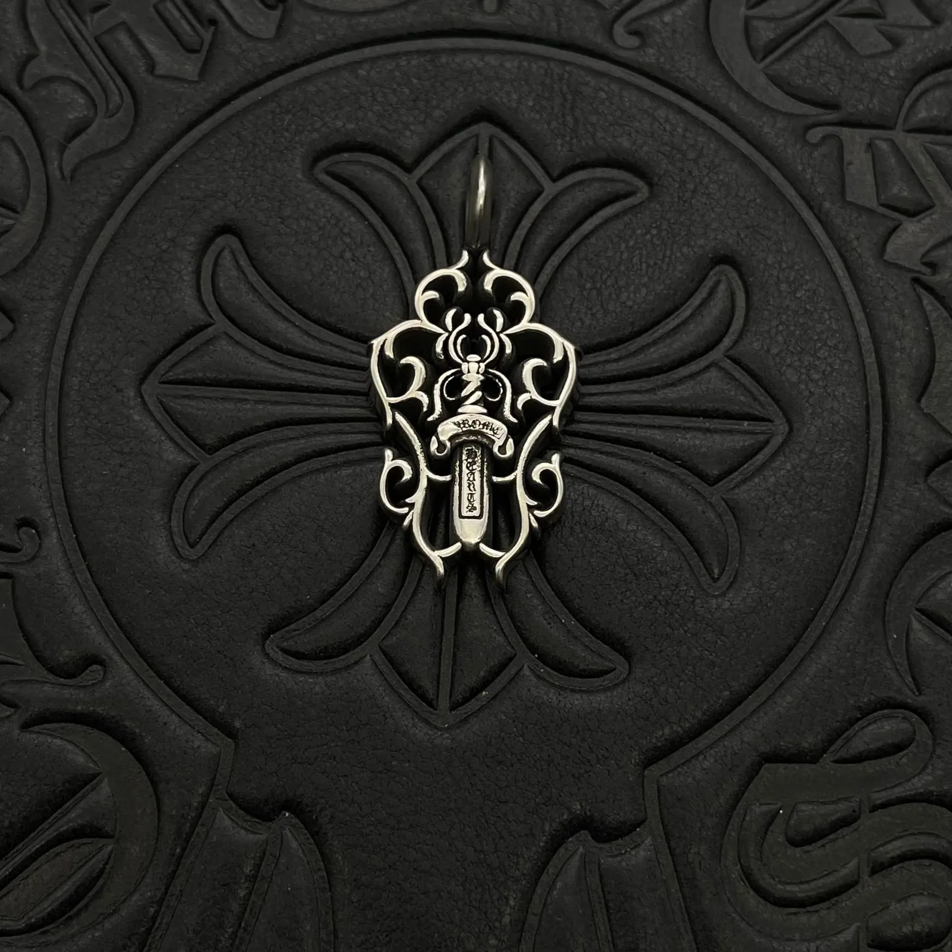Chrome Hearts Pendants 40 Colorways – Bild 1