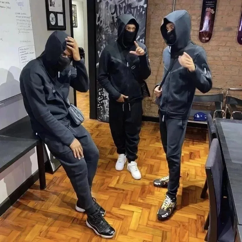 NIKE TECH FLEECE – Bild 1