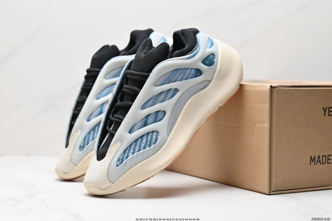 Low-Top Retro Jogging Sneakers – Bild 1
